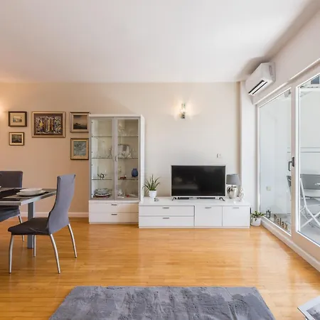 Theatrum Cozy * Σπλιτ